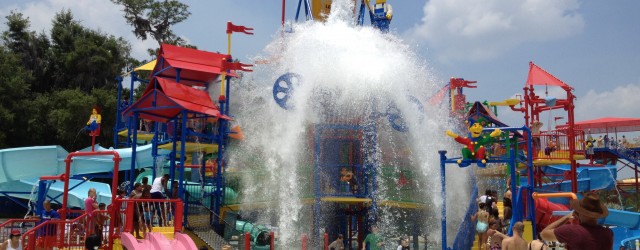 Today we were invited to experience the newly finished LEGOLAND Florida Water Park, just steps away from the LEGOLAND Florida park in Winter Haven, Florida. The day was kicked off with a Guinness World Record being set for the most people bouncing beach balls. The final total reached 1,355 volunteers...