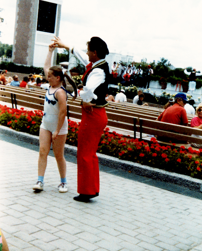 World Showcase Dancers 