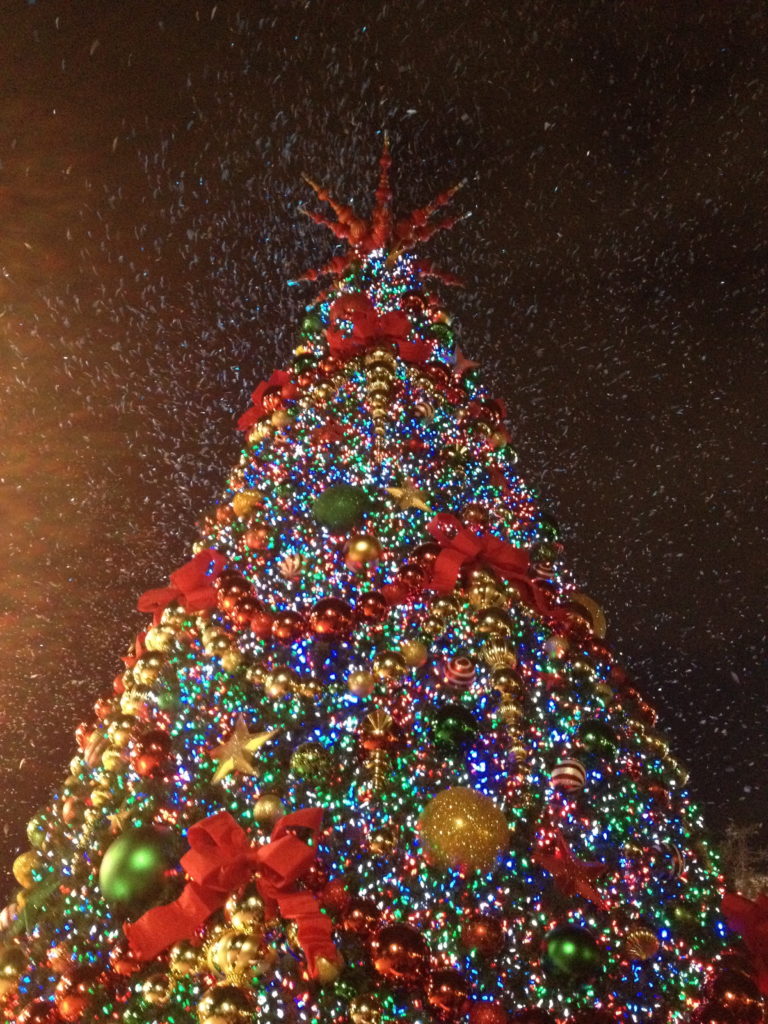 Universal Christmas tree