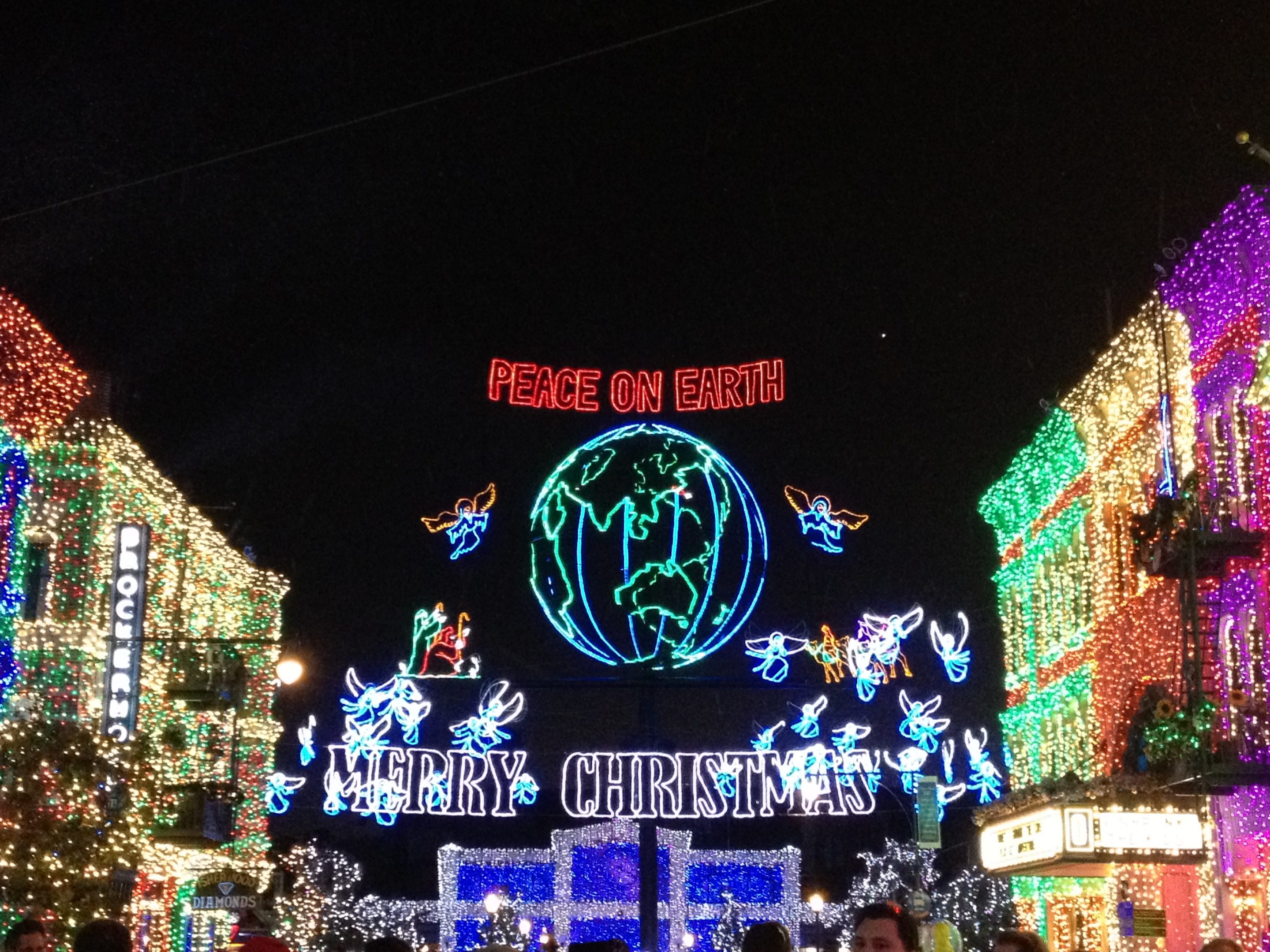 Osborne Family Spectacle of Dancing Lights