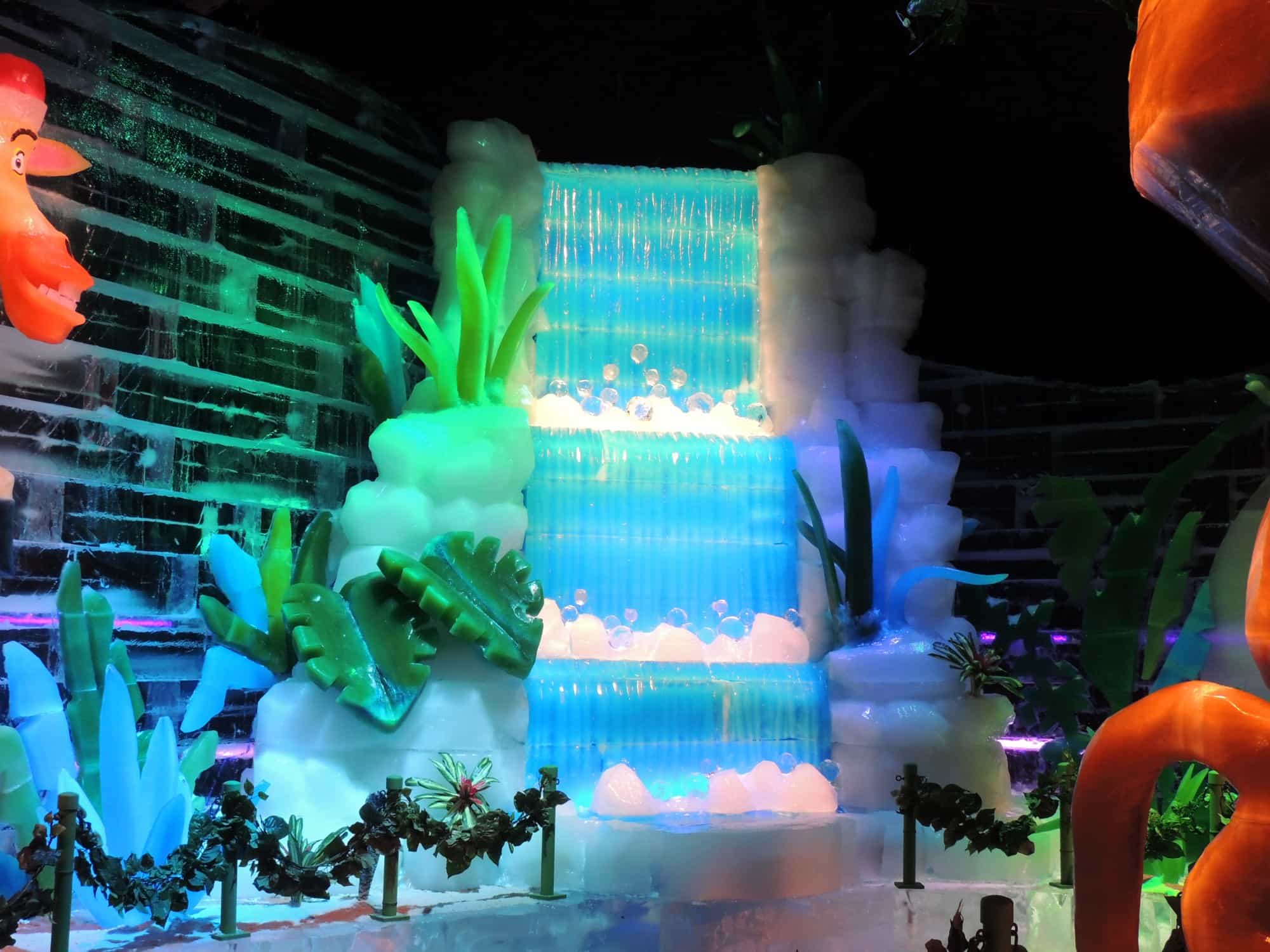 Gaylord Palms ICE! Merry Madagascar