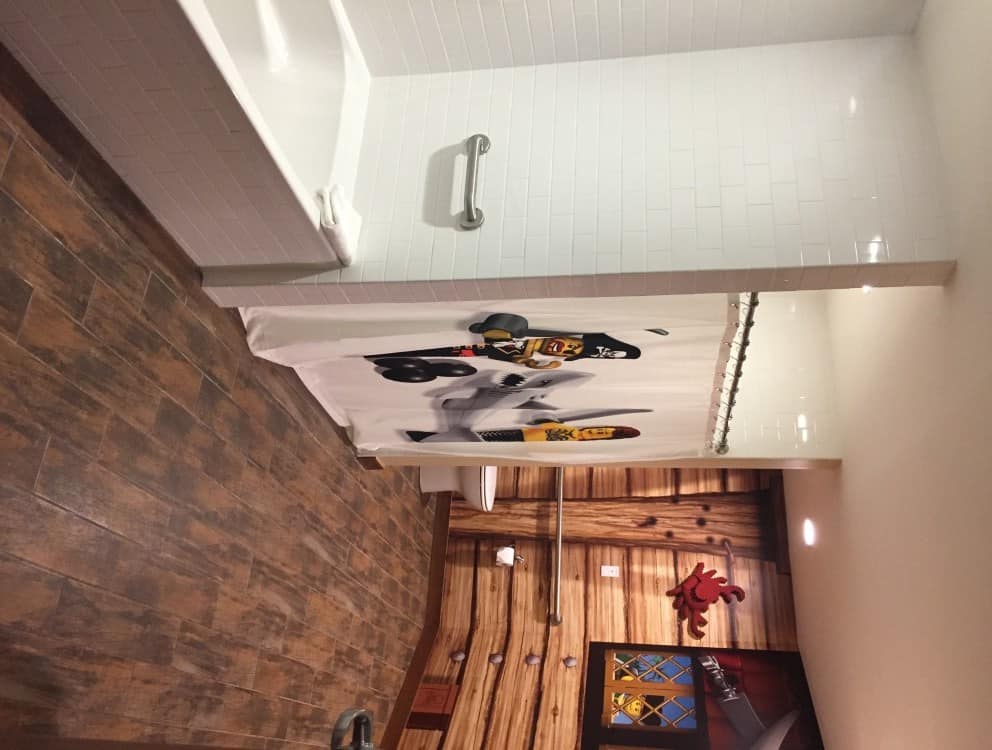 Legoland Hotel VIP Suite Bath