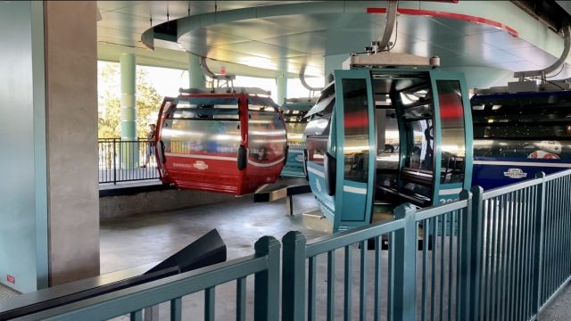 Disney Skyliner seating