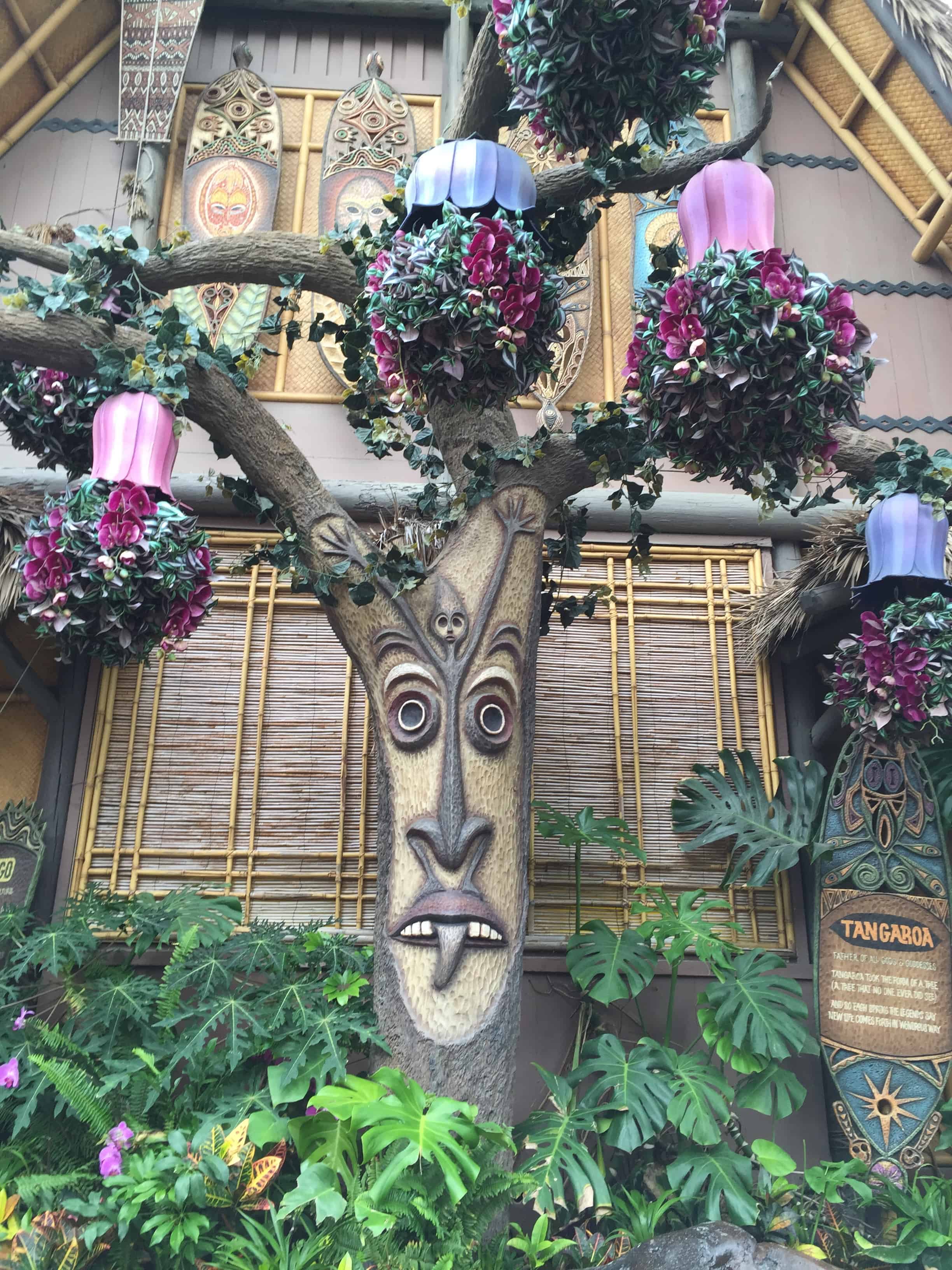 Enchanted Tiki Room Queue